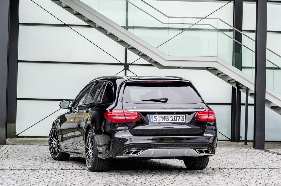  Mercedes-Benz C450 AMG Sport Estate 2015 года  (фото 11 из 27)